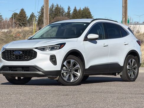 Certified 2025 Ford Escape Platinum image 1