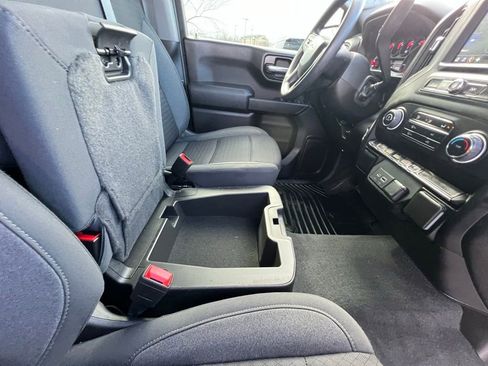 Used 2022 Chevrolet Silverado 1500 Custom image 30