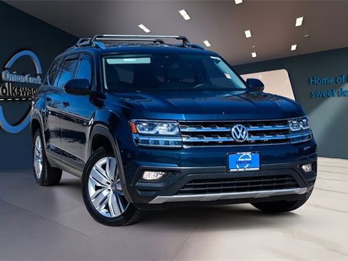 Used 2019 Volkswagen Atlas SE w/ Towing Package image 3