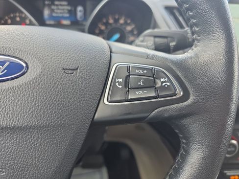 Used 2017 Ford Escape Titanium w/ Equipment Group 301A FWD image 22