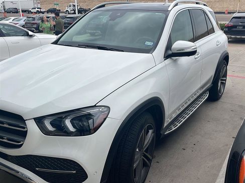 Used 2022 Mercedes-Benz GLE 350 4MATIC image 3