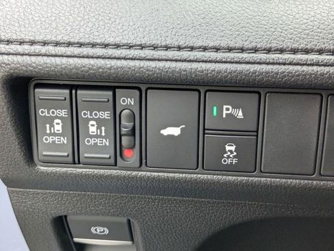 New 2026 Honda Odyssey Touring image 23