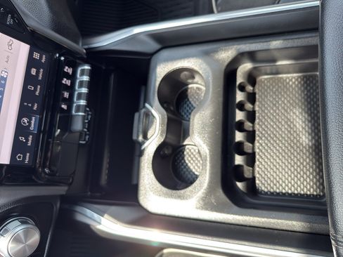 Used 2023 RAM 1500 Laramie AWD/4WD image 23
