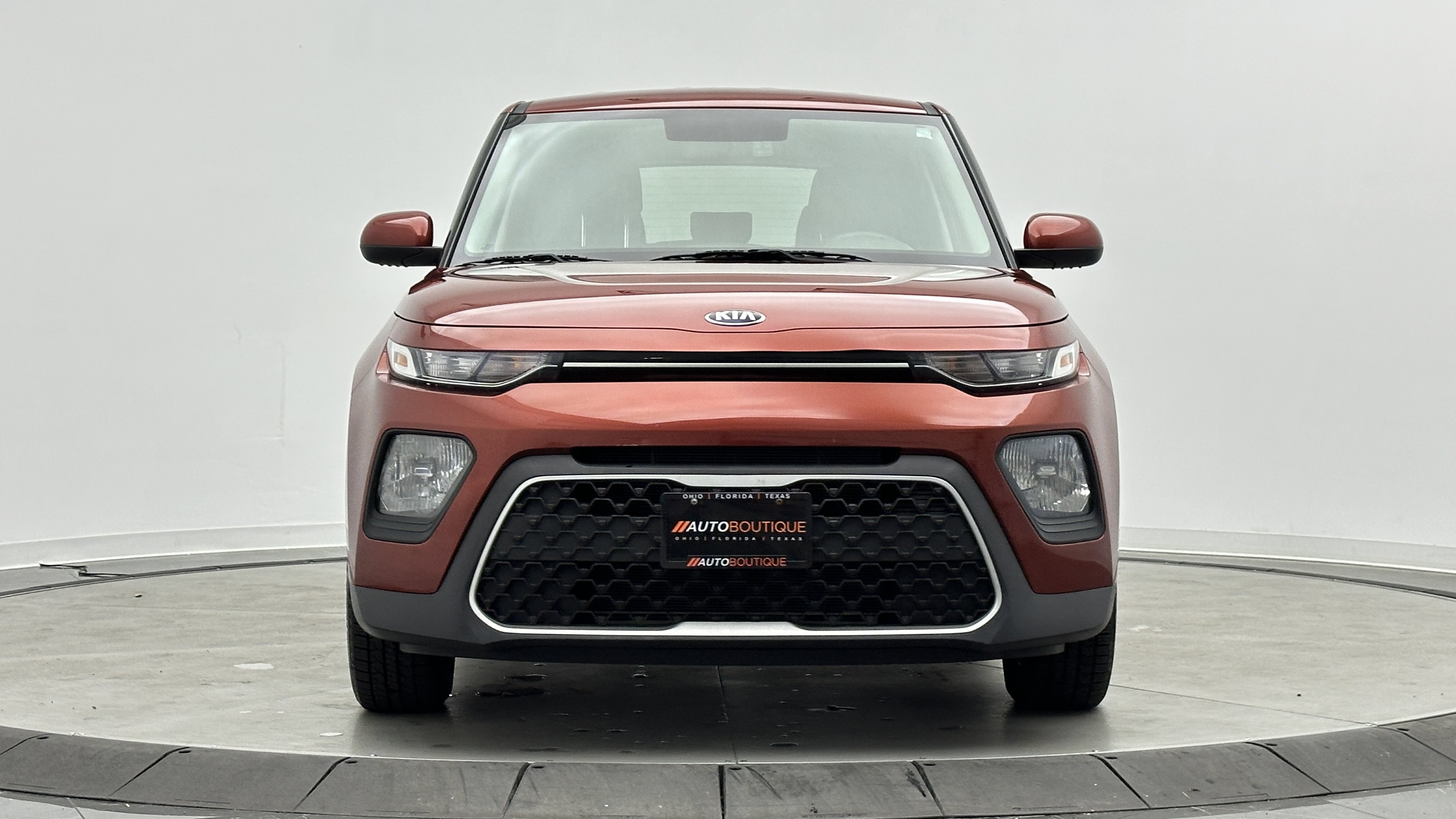 Used 2020 Kia Soul LX FWD image 2