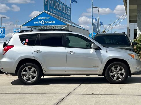 Used 2008 Toyota RAV4 Limited FWD image 9