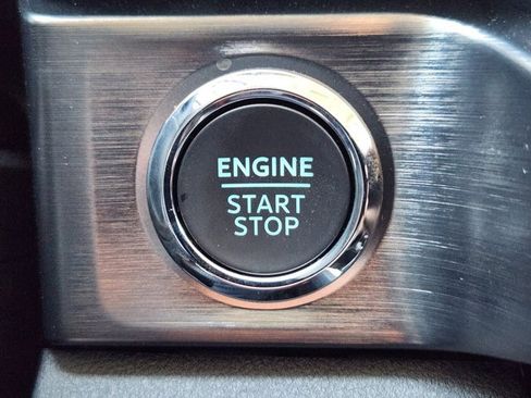 New 2025 Ford F350 Lariat w/ Lariat Ultimate Package image 16