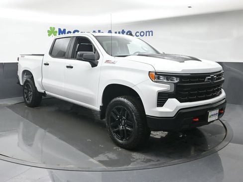 New 2026 Chevrolet Silverado 1500 LT Trail Boss w/ Convenience Package II image 2