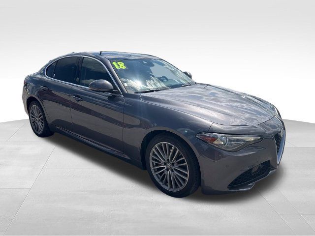 Used 2018 Alfa Romeo Giulia Ti w/ Quick Order Package 22X Lusso AWD/4WD image 7