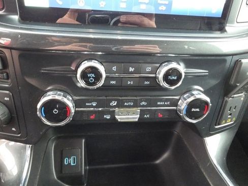 Certified 2022 Ford F150 XLT w/ Equipment Group 302A High image 19