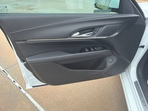Used 2026 Cadillac CT4 Luxury RWD image 9