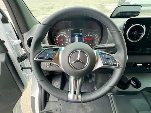 New 2026 Mercedes-Benz Sprinter 2500 image 11