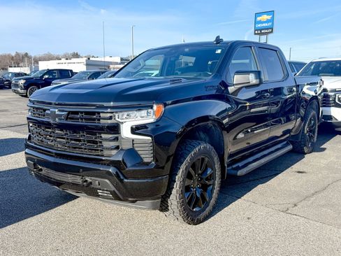 Certified 2024 Chevrolet Silverado 1500 RST image 3