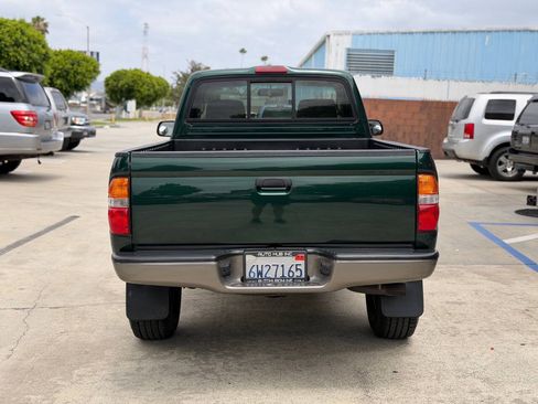 Used 2002 Toyota Tacoma PreRunner RWD image 10