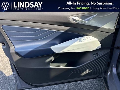 Used 2023 Volkswagen ID.4 Pro S Plus AWD/4WD image 9