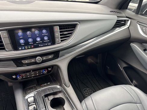 Used 2023 Buick Enclave Premium w/ Experience Buick Package image 26