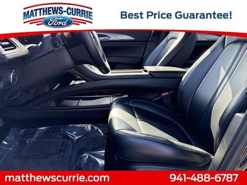 Used 2017 Lincoln MKZ Premiere FWD image 9