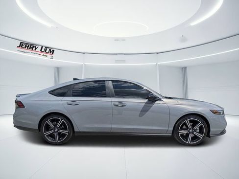 Used 2026 Honda Accord Sport image 2