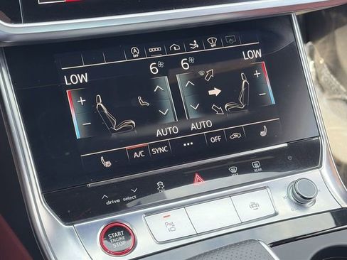 Used 2022 Audi S7 Prestige w/ Prestige Package image 31