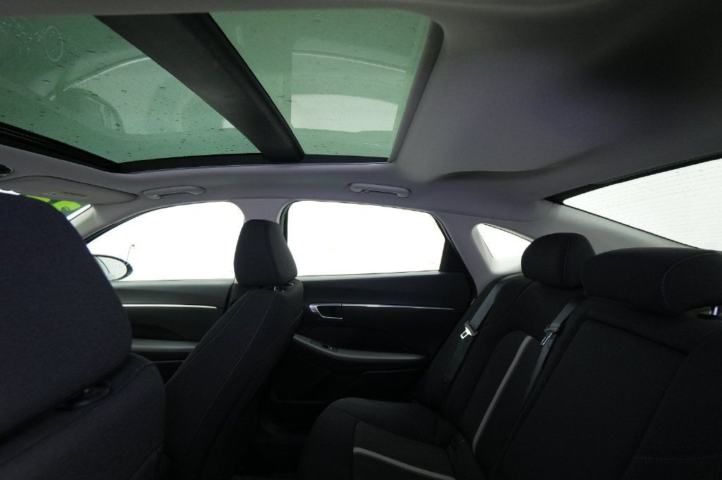 Used 2023 Hyundai Sonata SEL w/ Convenience Package FWD image 21