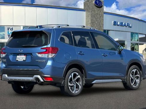 Used 2023 Subaru Forester Touring AWD/4WD image 2