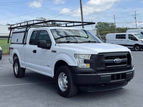 Used 2015 Ford F150 XL w/ Equipment Group 101A Mid AWD/4WD image 3