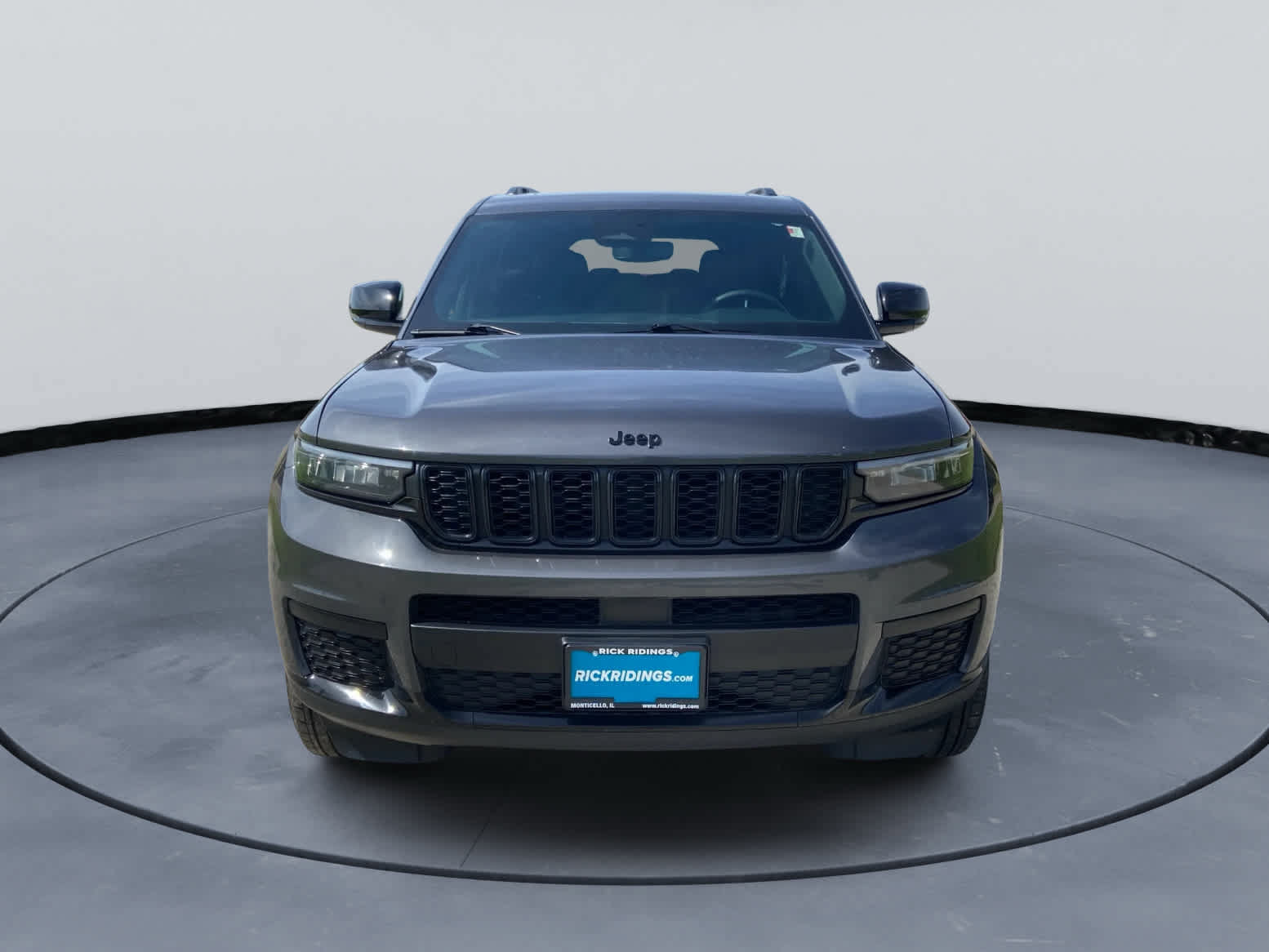 Used 2024 Jeep Grand Cherokee L Altitude AWD/4WD image 3