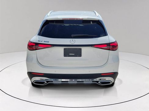 Certified 2025 Mercedes-Benz GLC 300 image 5