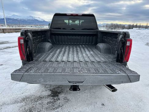 New 2026 GMC Sierra 3500 Denali w/ Denali Reserve Package image 14