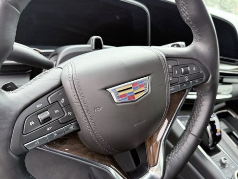 Used 2024 Cadillac Escalade Sport Platinum w/ LPO, ONYX Package image 39