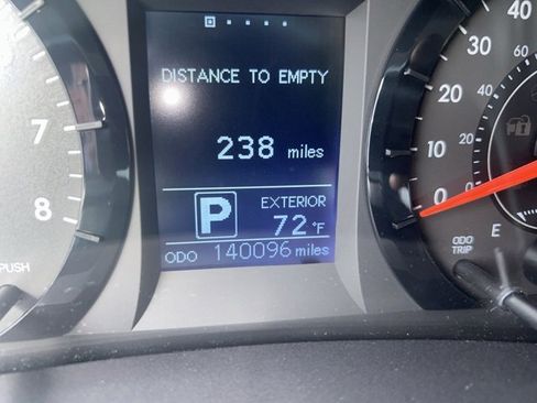 Used 2015 Toyota Sienna LE image 9