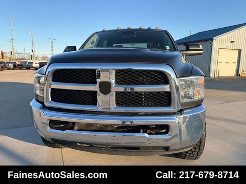 Used 2016 RAM 2500 Tradesman w/ Chrome Appearance Group image 37