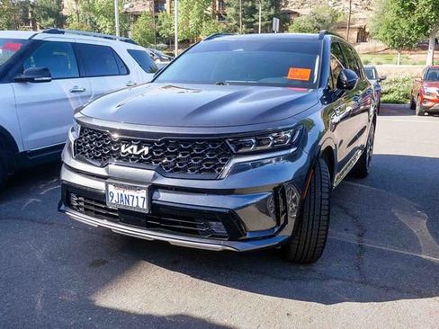 Certified 2023 Kia Sorento SX image 6