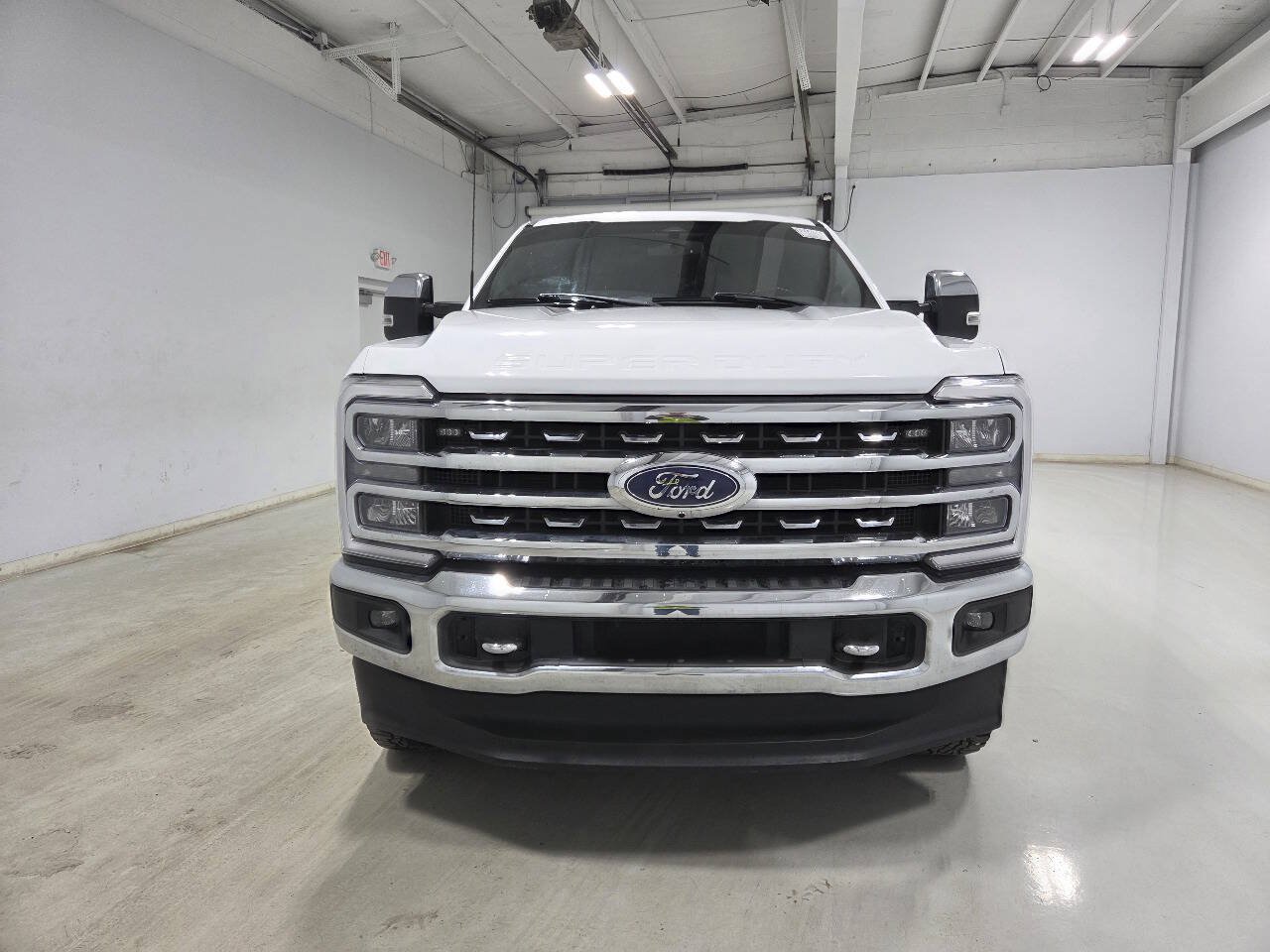 Used 2023 Ford F250 Lariat w/ Chrome Package AWD/4WD image 4