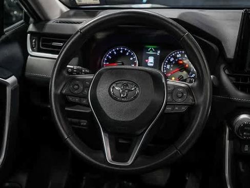Certified 2022 Toyota RAV4 XLE Premium image 16