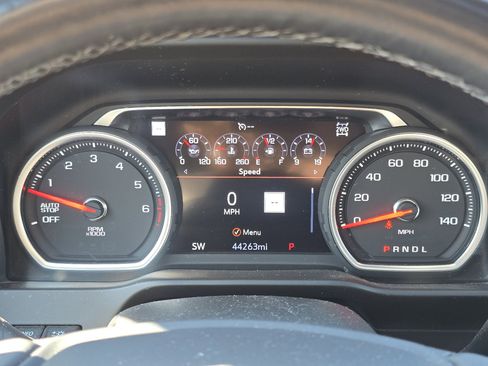 Used 2019 Chevrolet Silverado 1500 High Country w/ Technology Package image 45