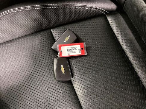 Used 2024 Chevrolet Blazer EV LT AWD/4WD image 30