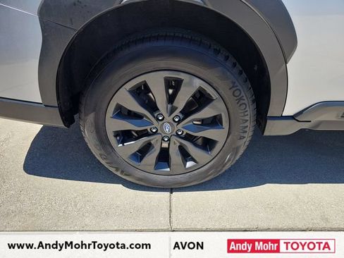 Used 2023 Subaru Outback Onyx Edition AWD/4WD image 38