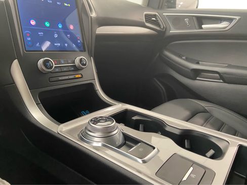 Used 2024 Ford Edge SEL image 35