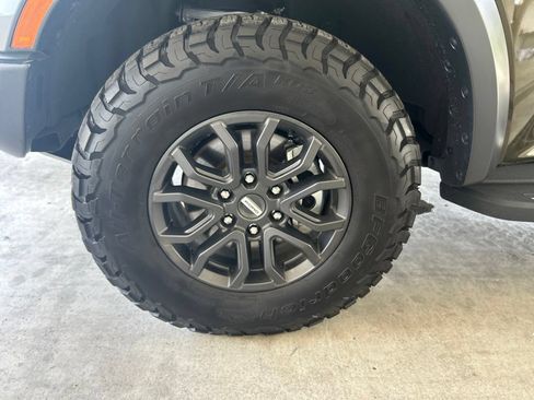 Used 2025 Ford Ranger Raptor AWD/4WD image 14
