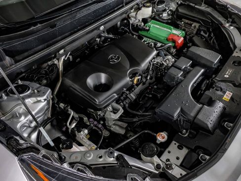 Used 2022 Toyota RAV4 LE image 47