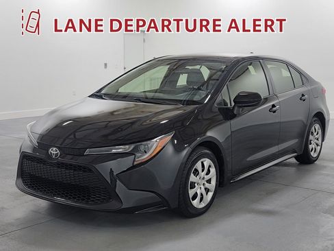 Used 2022 Toyota Corolla LE FWD image 4