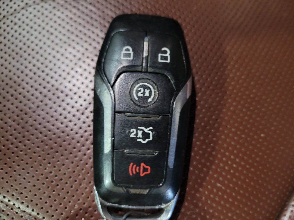 Used 2016 Lincoln MKX Reserve w/ Driver Assistance Package AWD/4WD image 32
