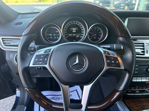 Used 2016 Mercedes-Benz E 350 Sedan image 9