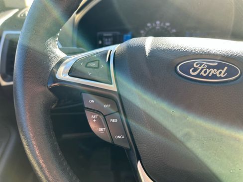 Used 2022 Ford Edge SEL w/ Convenience Package image 21