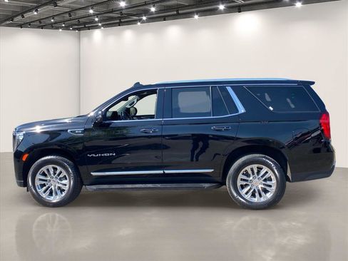 Used 2022 GMC Yukon SLT w/ SLT Premium Package AWD/4WD image 4