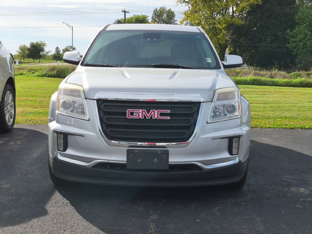 Used 2017 GMC Terrain SLE w/ Convenience Package FWD image 2