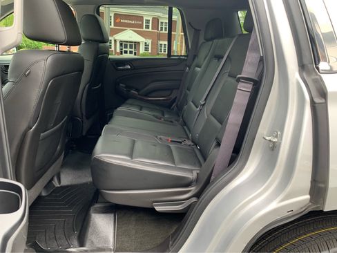 Used 2016 GMC Yukon SLT w/ Open Road Package AWD/4WD image 24