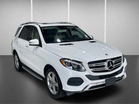 Used 2018 Mercedes-Benz GLE 350 w/ Premium 2 Package image 2
