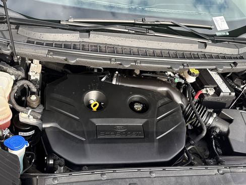 Used 2018 Ford Edge Titanium w/ Technology Package image 22