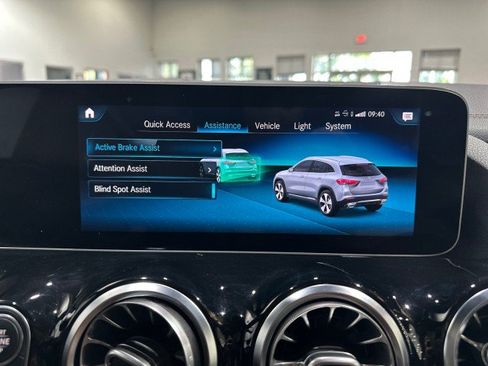 Used 2021 Mercedes-Benz GLA 250 4MATIC image 65